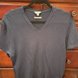 Calvin Klein V neck shirt XL